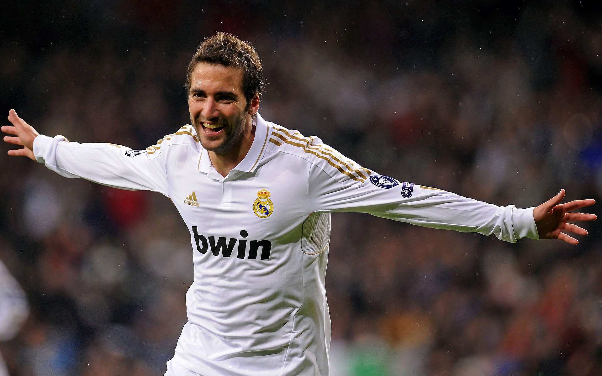 卢卡斯·梅尔滕斯领游阶段压迫感十足,卢卡斯 恩梅查